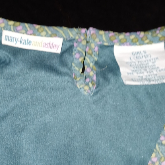 💙🩷💛MARY-KATE AND ASHLEY BLOUSE💙🩷💛 - Picture 4 of 4